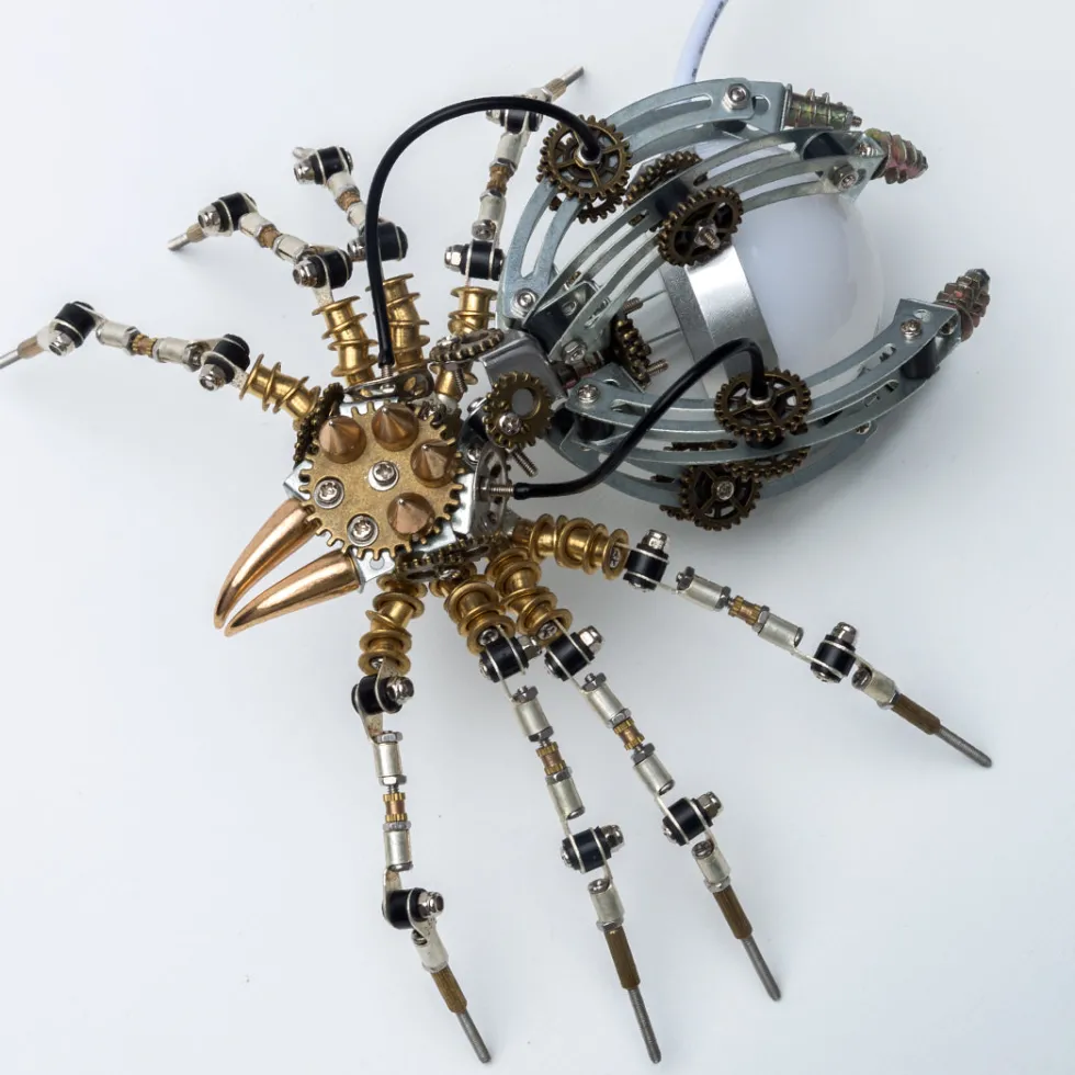 512PCS Metal DIY Assembly Toys Mechanical Spider with Lamp