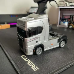 1/43 Scale 2.4G Full Proportional RC Semi-Truck with Opening Doors
