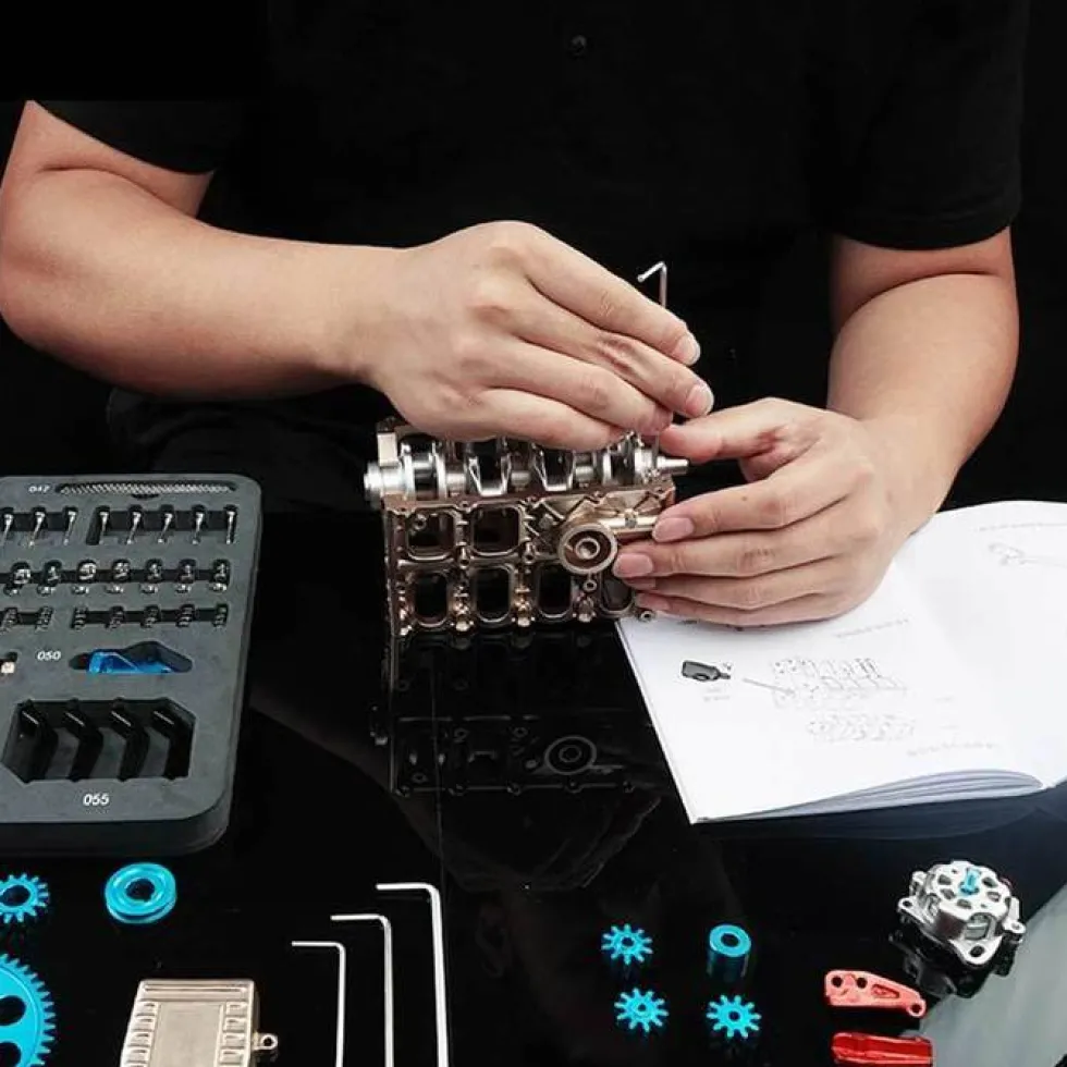 TECHING L4 Engine Model Kit that Works - Build Your Own Engine - Full Metal 4 Cylinder Car Engine Kit Car Engine Model