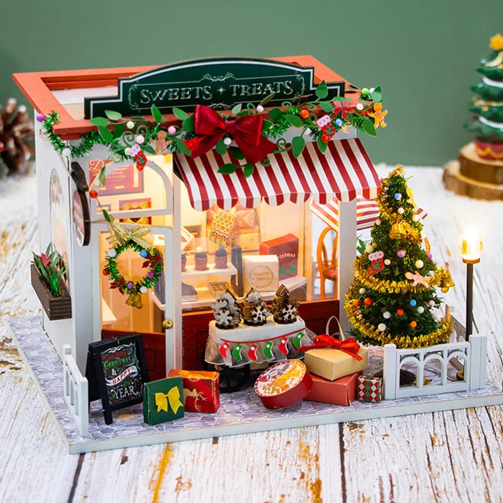 Wood Handcrafted Miniature Christmas Candy House Model Kit